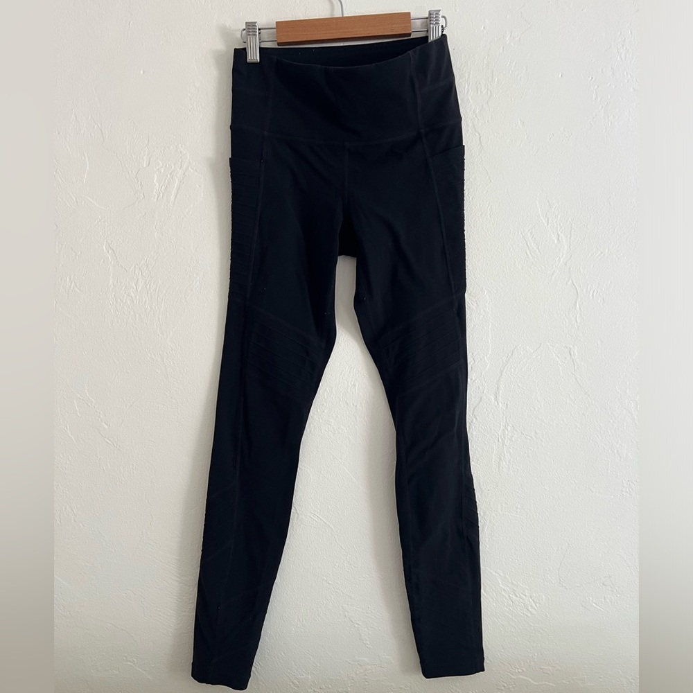 Athleta Moto Tights with pockets - Black - XS